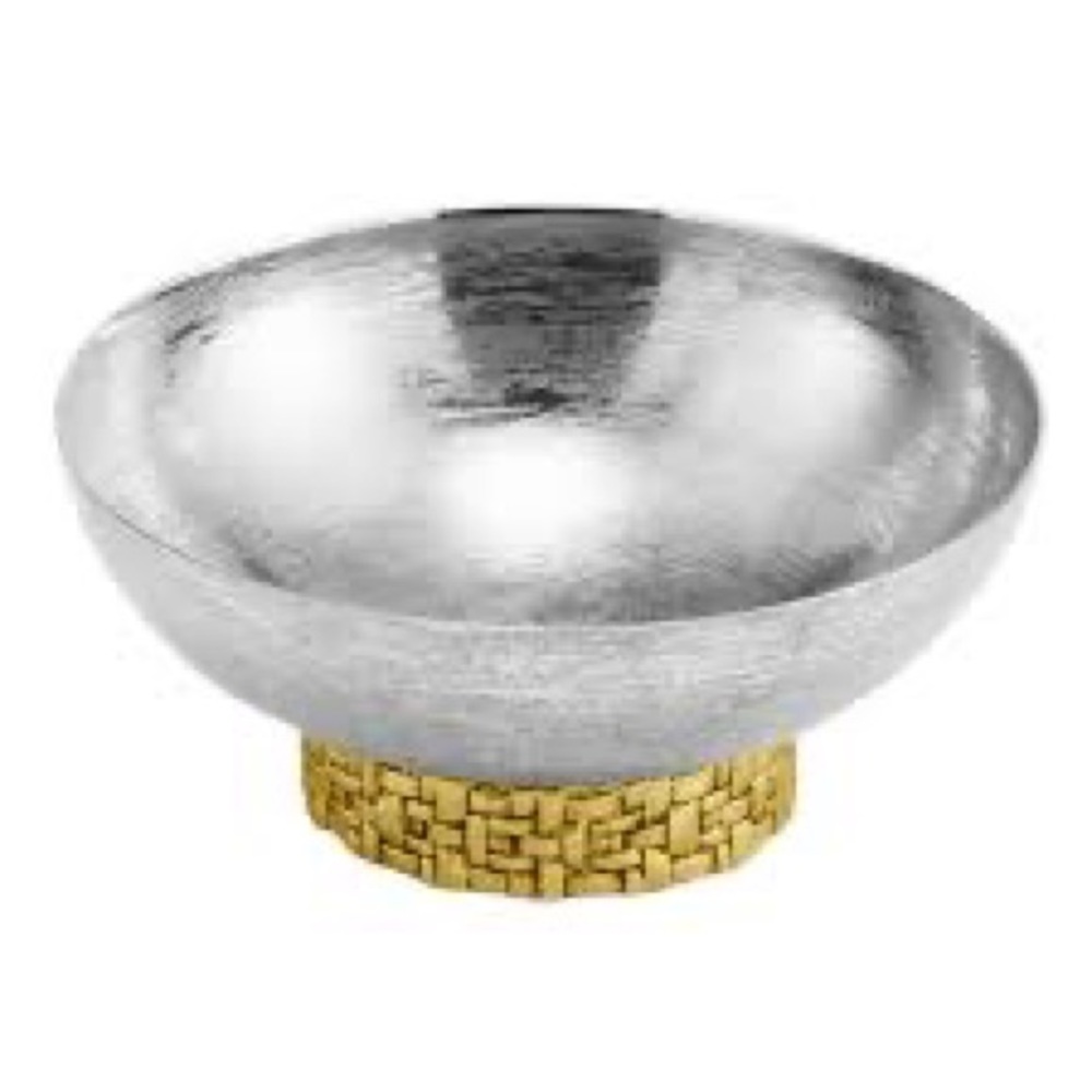 Michael Aram PALM NUT BOWL
2.75″H, 6″ Dia; Stainless Steel, Antique Goldtone